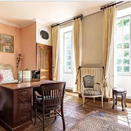 Tatil Evi French Manor House With Private Gardens And Pool