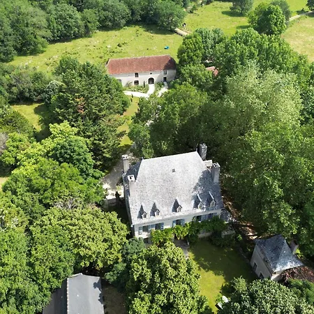 French Manor House With Private Gardens And Pool Tatil Evi