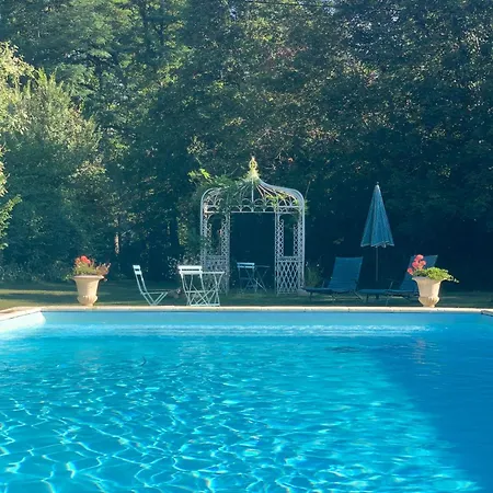 French Manor House With Private Gardens And Pool * Foissac (Aveyron)